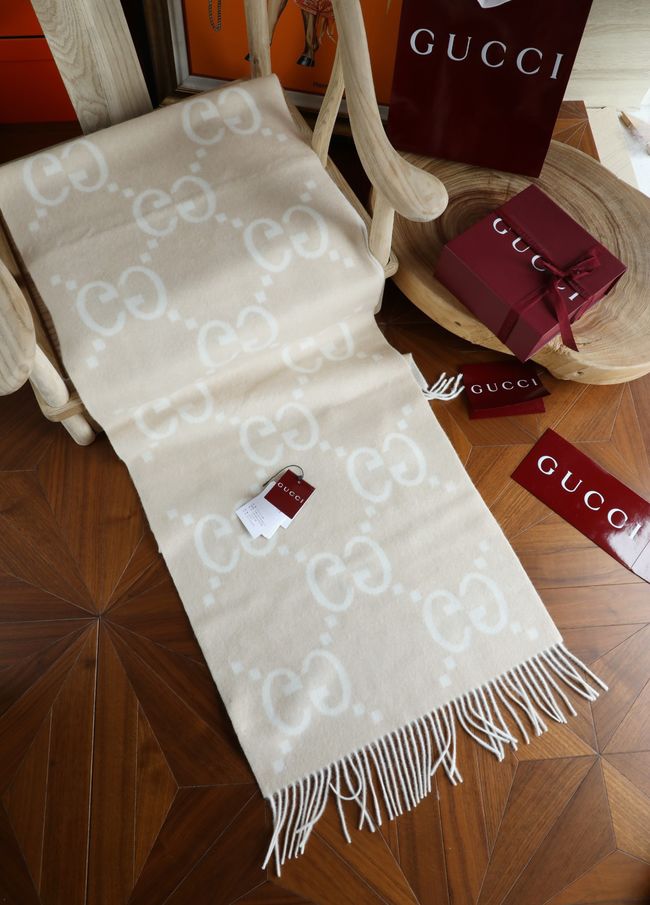 Gucci Reversible Cashmere scarf A006HK-2
