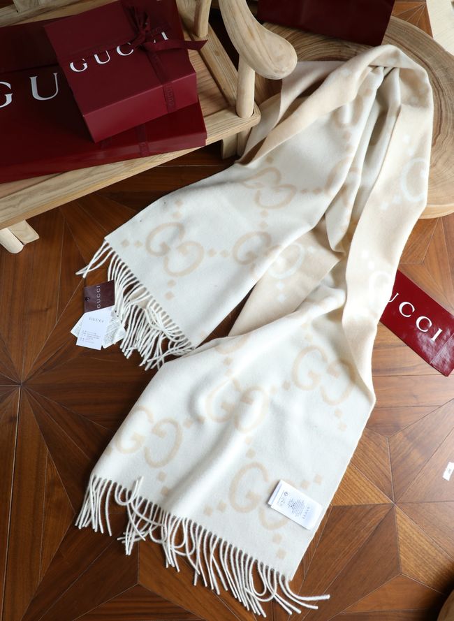 Gucci Reversible Cashmere scarf A006HK-2