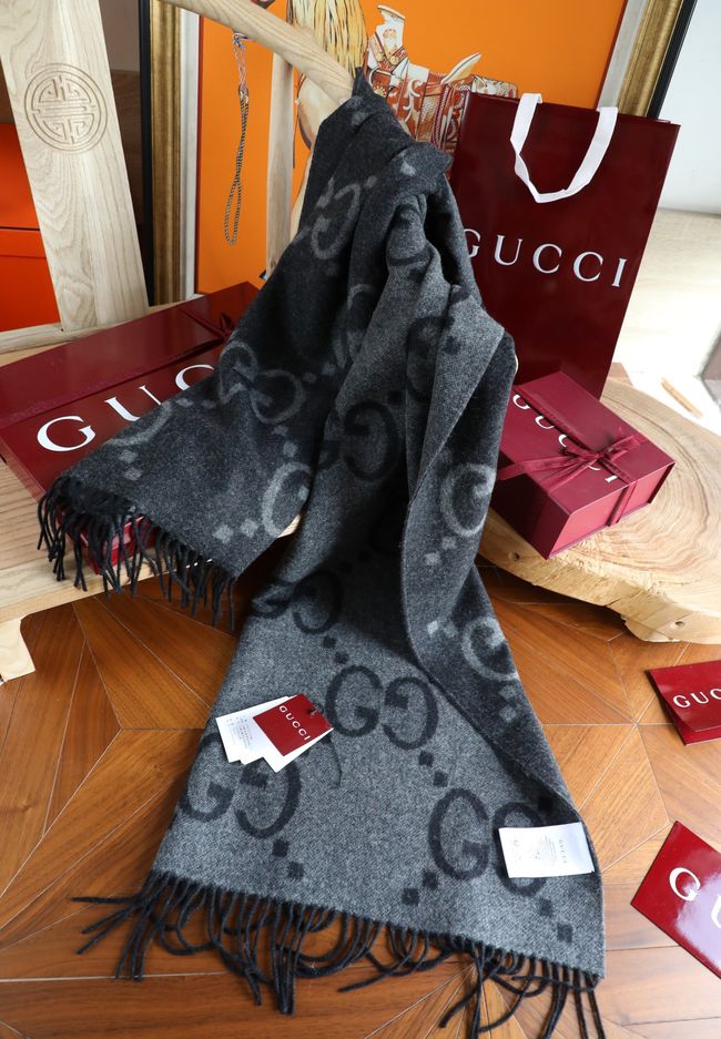 Gucci Reversible Cashmere scarf A006HK-3