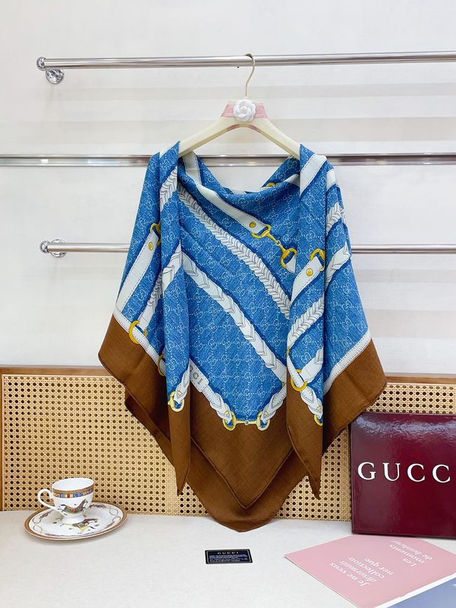 Gucci Shawl Wool and Silk A007HK-2