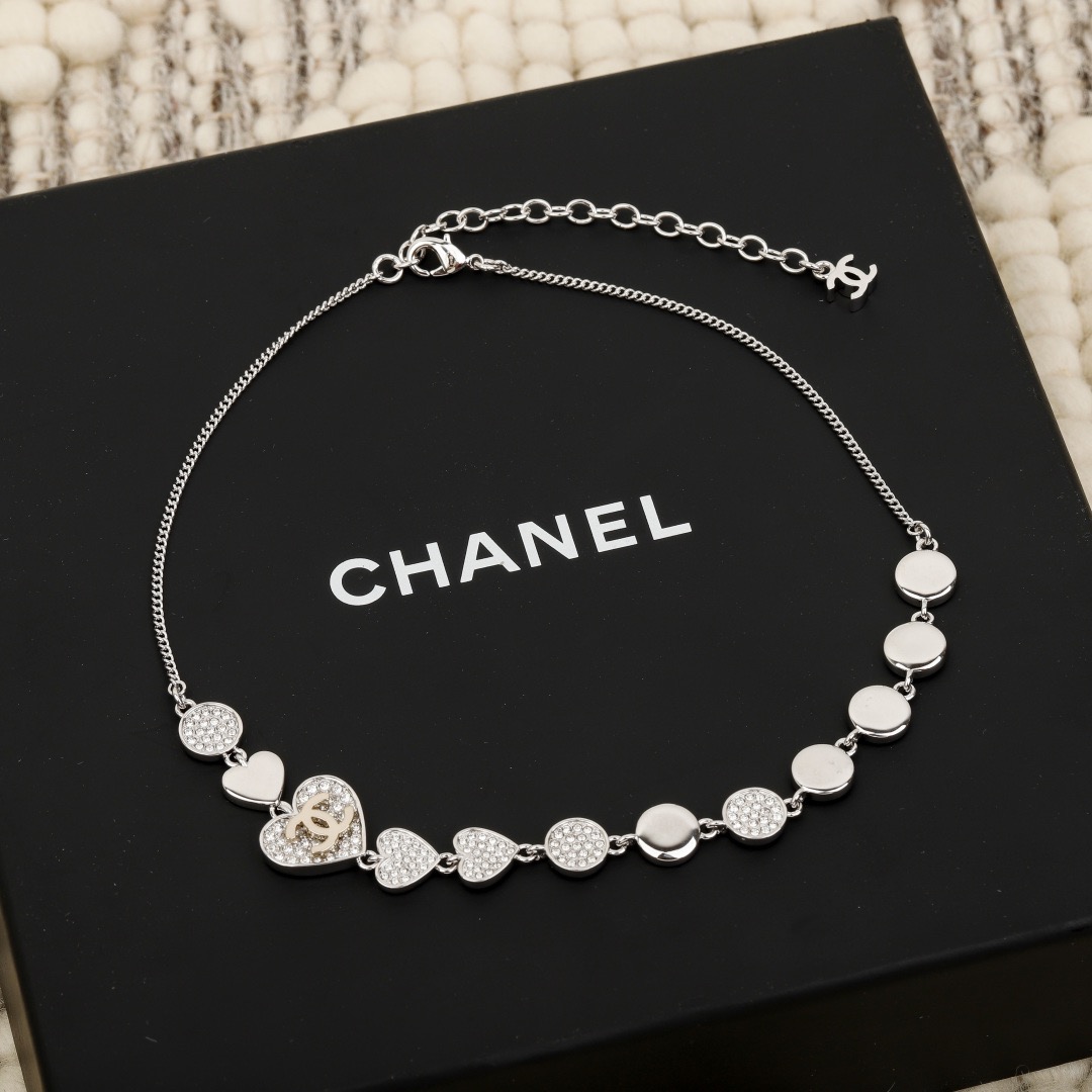 Chanel Necklace EE10019