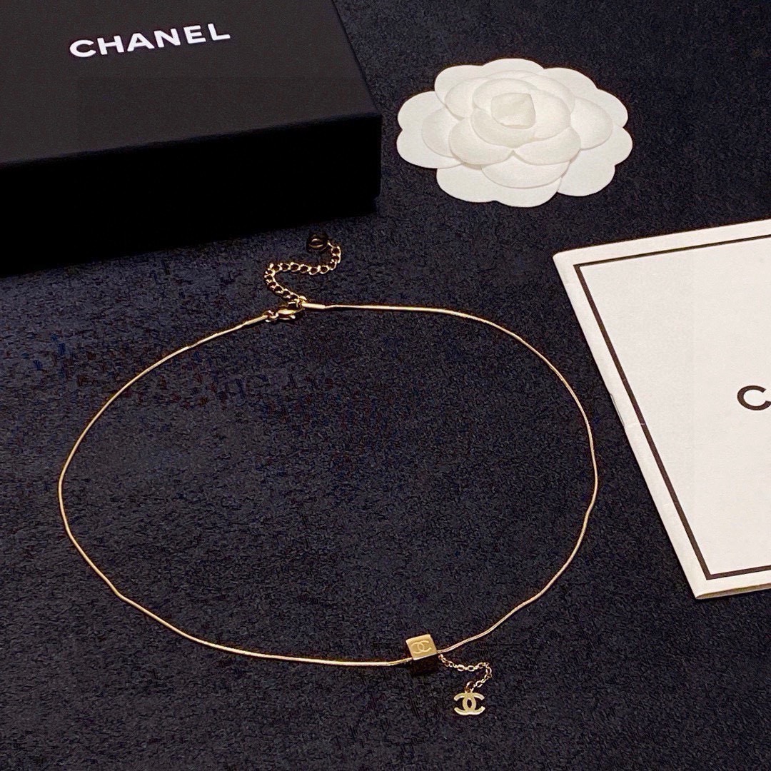 Chanel Necklace EE10025
