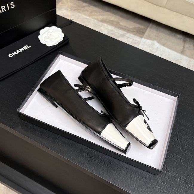 Chanel Mary Janes G47640-3