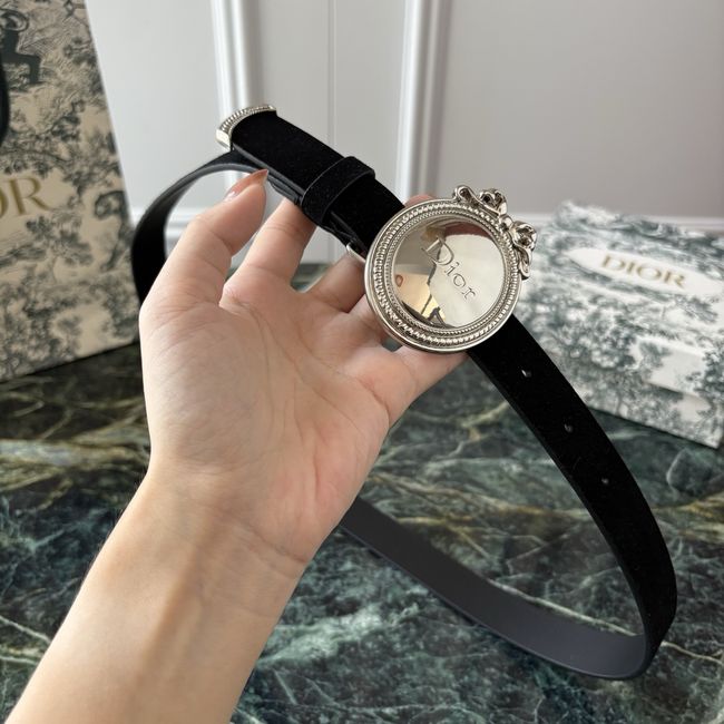 Dior Medaillon Belt M68M-4