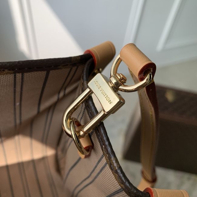Louis Vuitton Pre-Order OnTheGo Soft MM M3A142