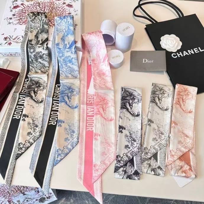 Dior scarf D92021