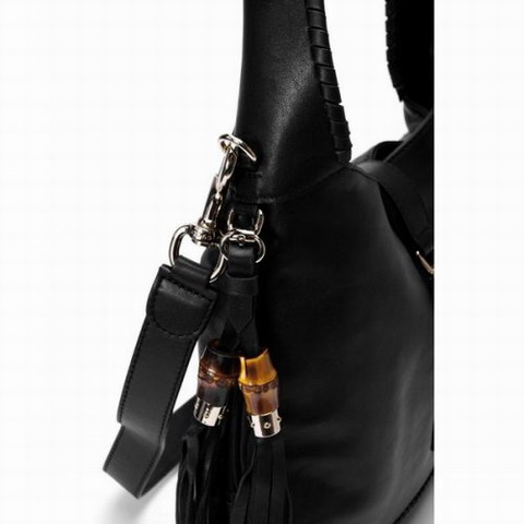 Gucci 219725-F4G1G-9780 Splendida cucitura a mano, nappe e detta