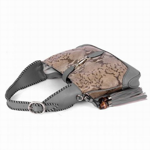 Gucci 219725-F4G1G-9780 Splendida cucitura a mano, nappe e detta