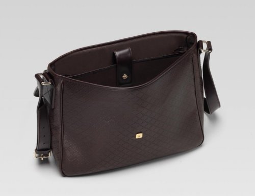 Gucci Medium Messenger Bag 223665 in Brown