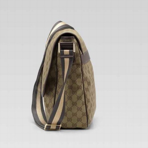 Gucci Medium Messenger Bag 233052 in verde militare