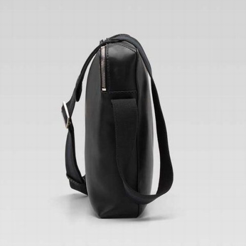 Gucci Medium Messenger Bag con Metal interblocco Particolare G 2