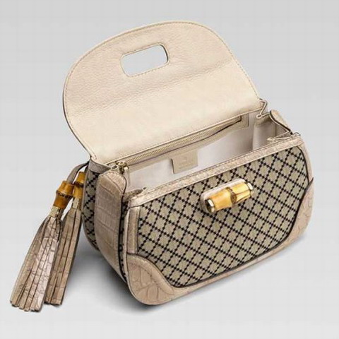 Bambù Gucci New Media Top Handle Bag 254884 in Beige / Gesso