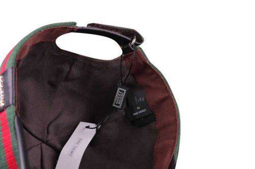Gucci Outlet cappello da baseball con logo Gucci Outlet in rilie
