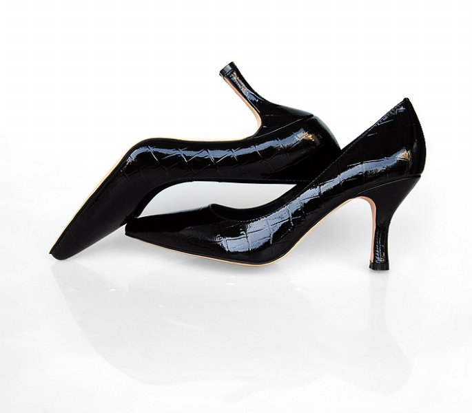 Manolo Blahnik Black patent Leather Pump