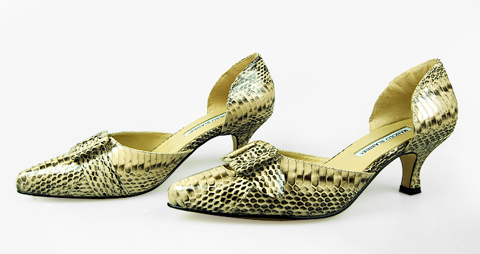 Manolo Blahnik Buckle snakeskin leather golden