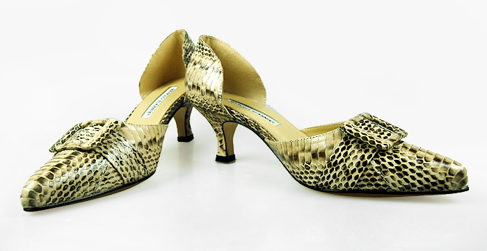 Manolo Blahnik Buckle snakeskin leather golden