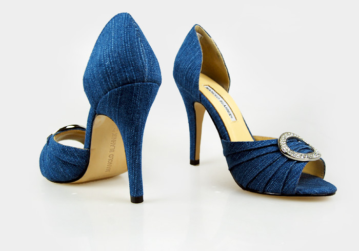 Manolo Blahnik Fashion Spring-Summer Sandals Dark Blue with crystals
