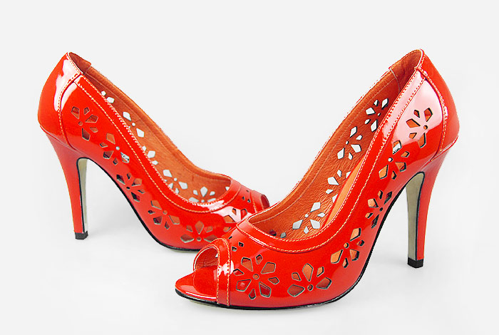 Manolo Blahnik Floral cut-out pumps red