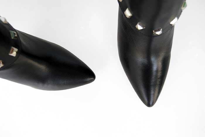 Manolo Blahnik buckled zip Ankle boots black