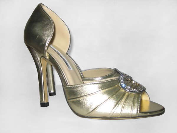 Manolo Blahnik metallic gold dOrsays shoes