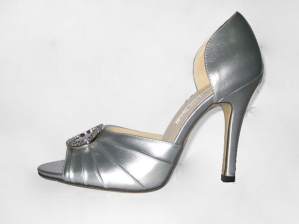 Manolo Blahnik metallic silver dOrsays shoes