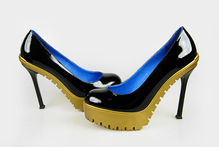 YSL patent yellow platform high heel pumps black