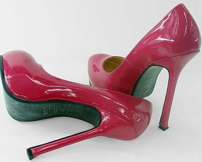 YSL patent round sewing toe pumps coccinellin