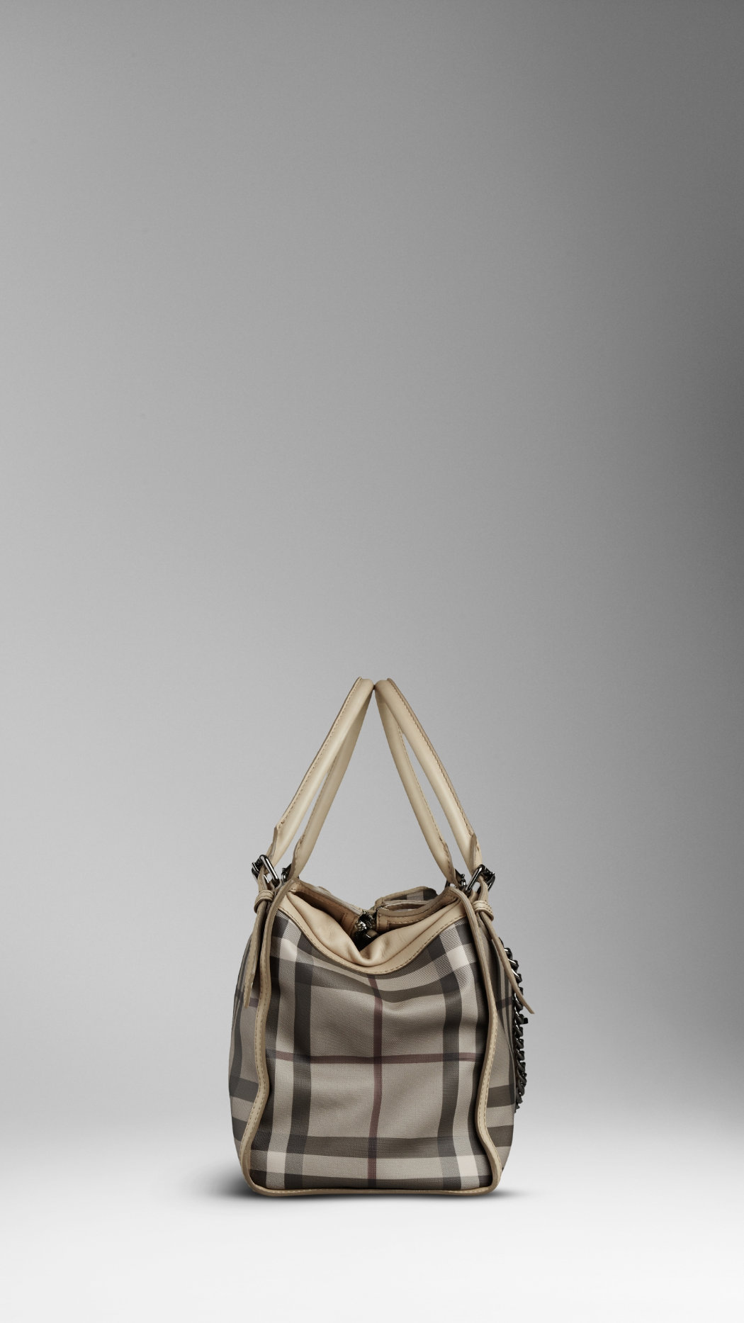 Burberry Media affumicato Verifica catena di Hobo Borsa 37664241