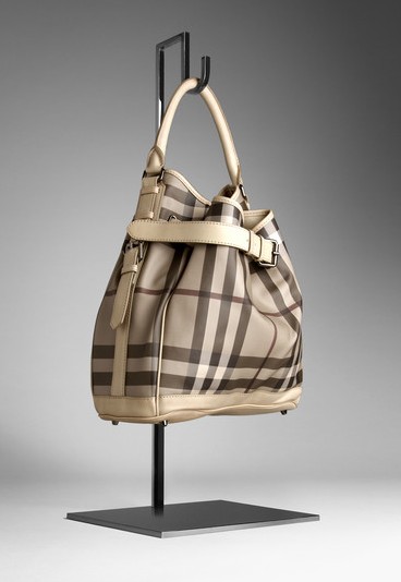 Burberry affumicato Controllare Media Hobo affumicato Trench Hobo Borsa 1000022