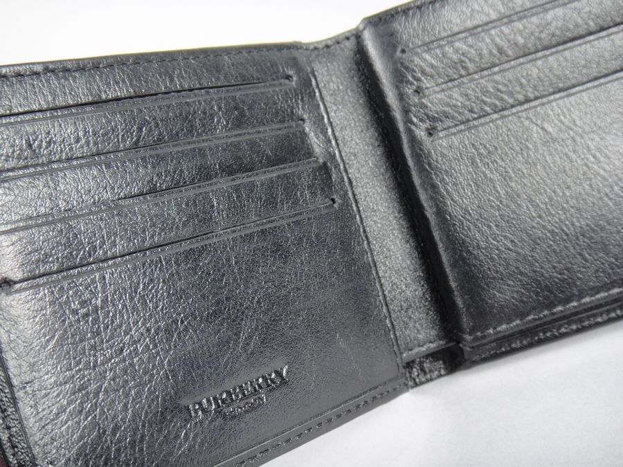 Burberry Brit Controllare pieghevole ID Wallet 35462281