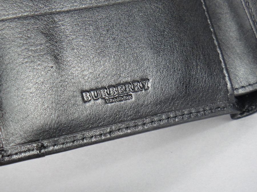 Burberry Brit Controllare pieghevole ID Wallet 35462261
