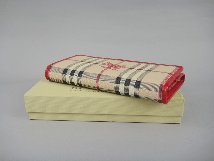 Burberry Haymarket check Foldover Wallet 37661611