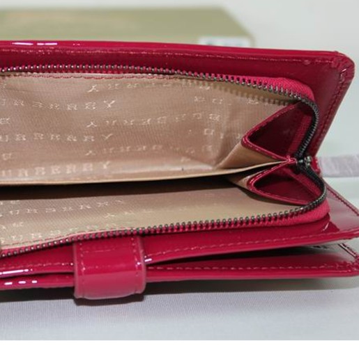 Burberry Grande Nova Check ID Wallet 34635775