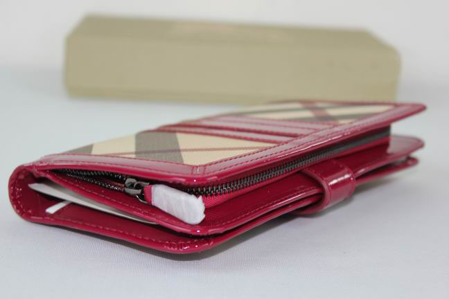 Burberry Grande Nova Check ID Wallet 34635775
