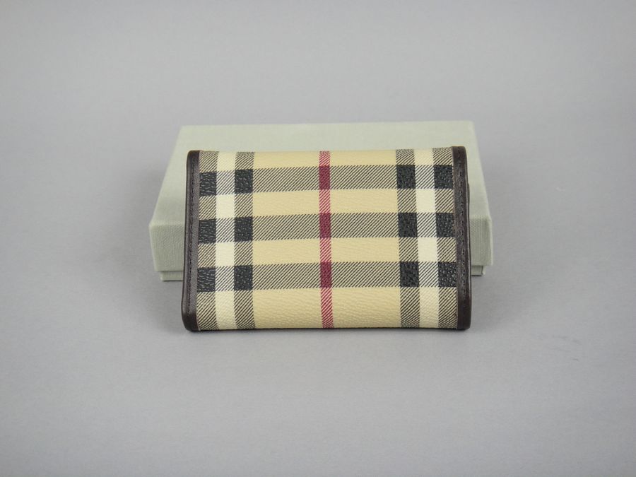 Burberry Grande Haymarket check Wallet 002