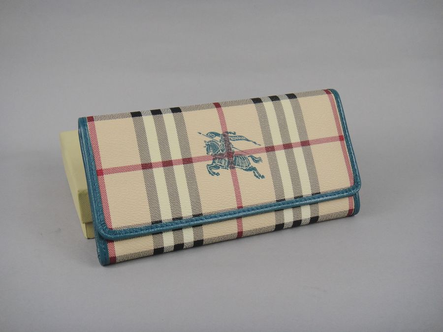 Burberry Grande Haymarket check Wallet 003