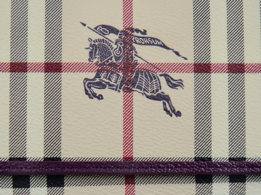 Burberry Grande Haymarket check Wallet 005