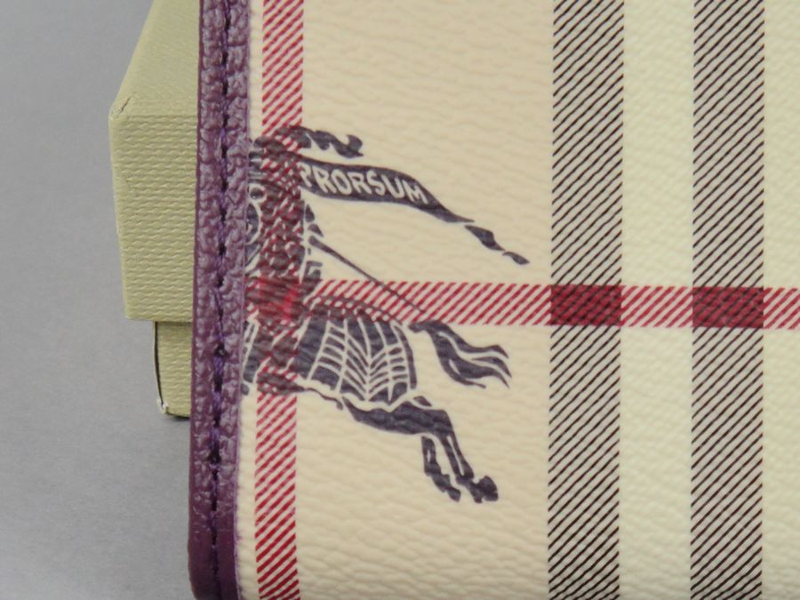 Burberry Grande Haymarket check Wallet 005