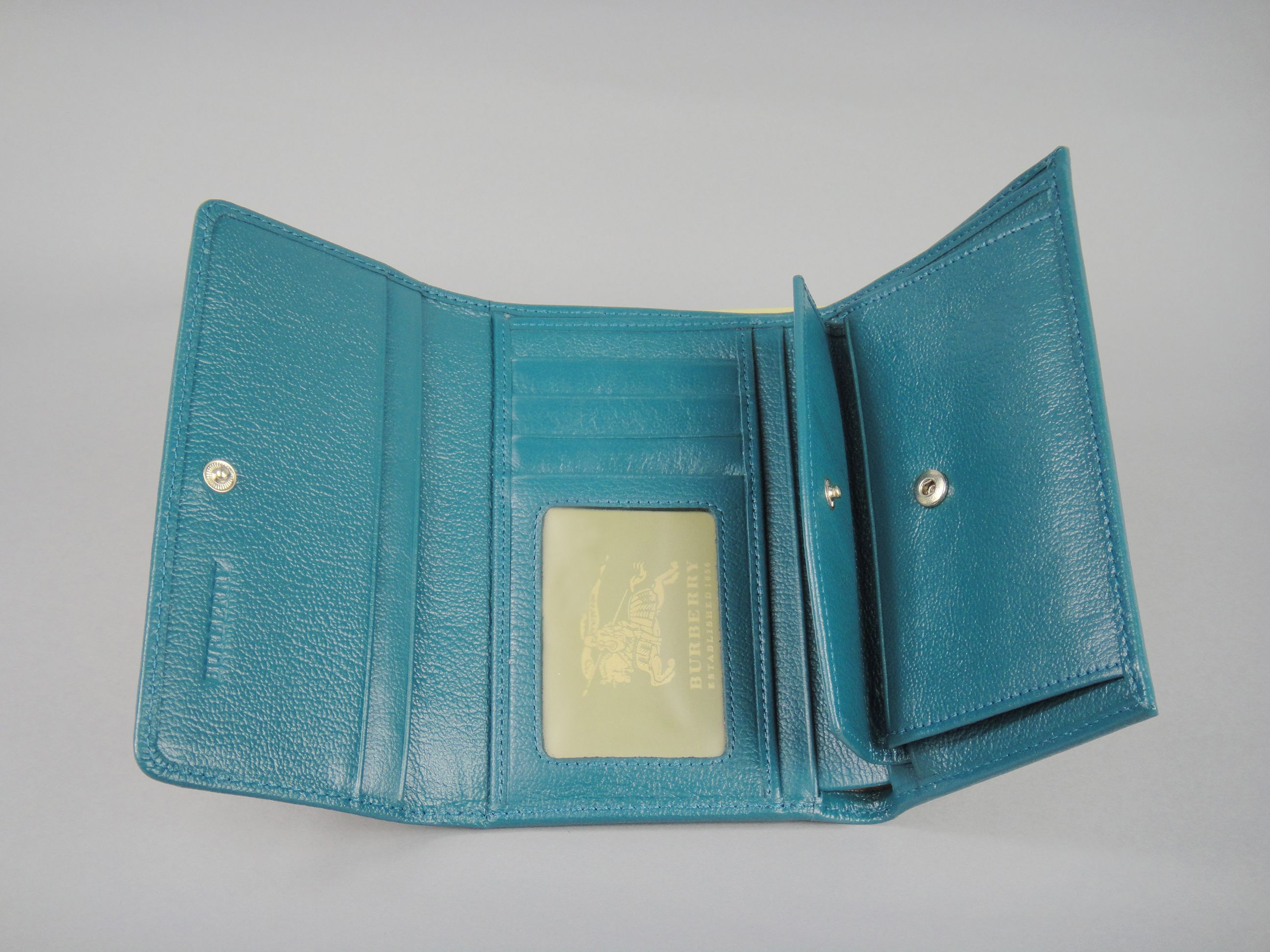 Burberry Grande Haymarket check Wallet 007