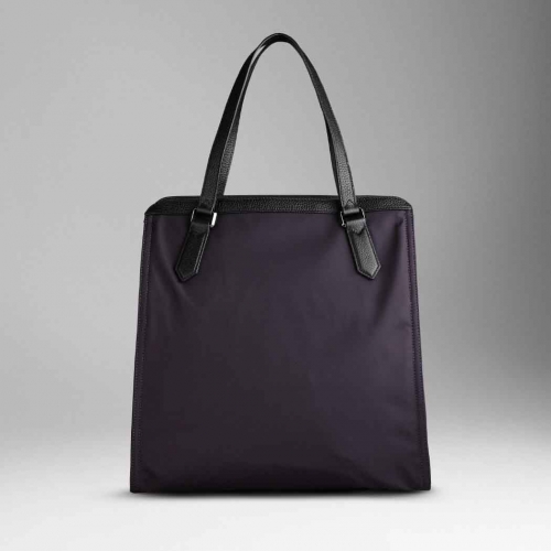 Burberry Nylon Heritage Buckle Borsa Tote 37641631